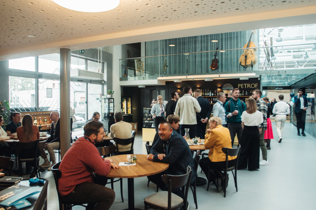 modern PETROF Gallery in Hradec Králové