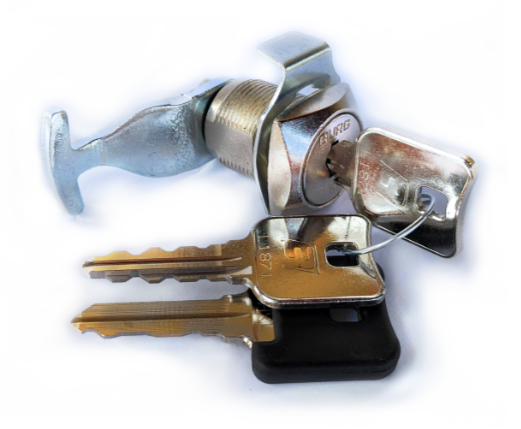 ALFA 3 - Cylinder lock C1 HO, two keys on ring, central key with black cap. Keys together.