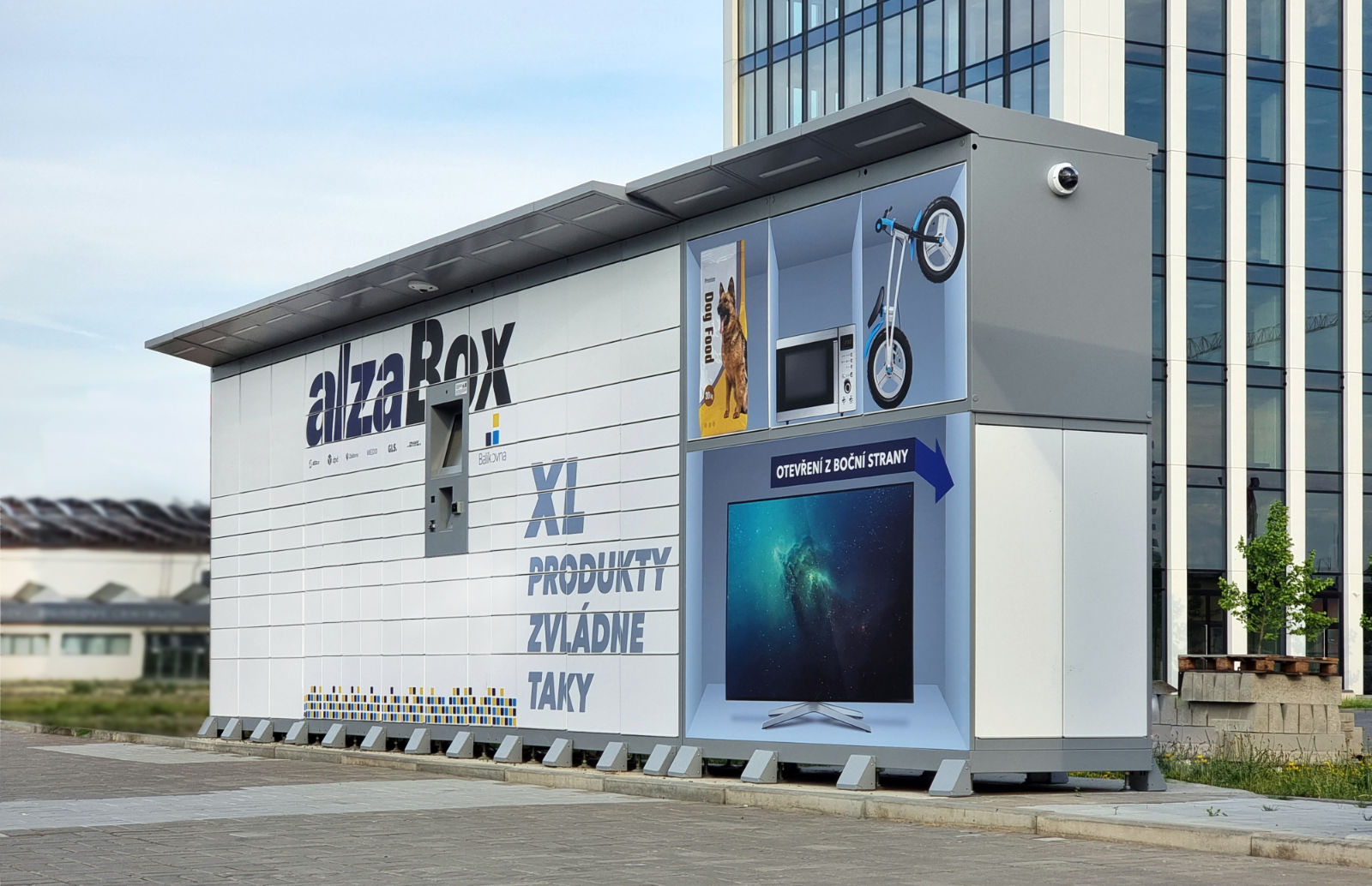 AlfaBOX parcel delivery station with an extension for the delivery of large parcels and tv sets.