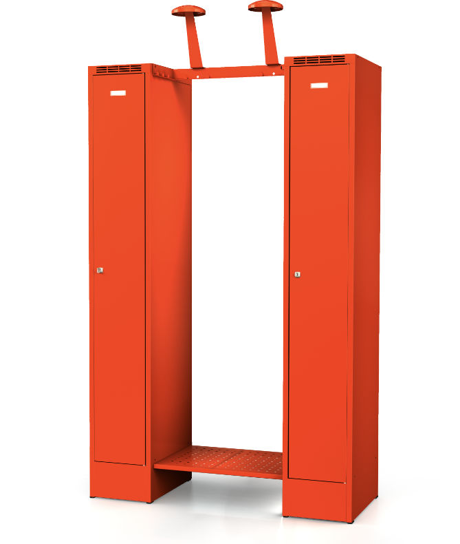 Open locker sets. Combination of space for professional and private clothing. Right and left versions of the door. Possibility of throw-opening.