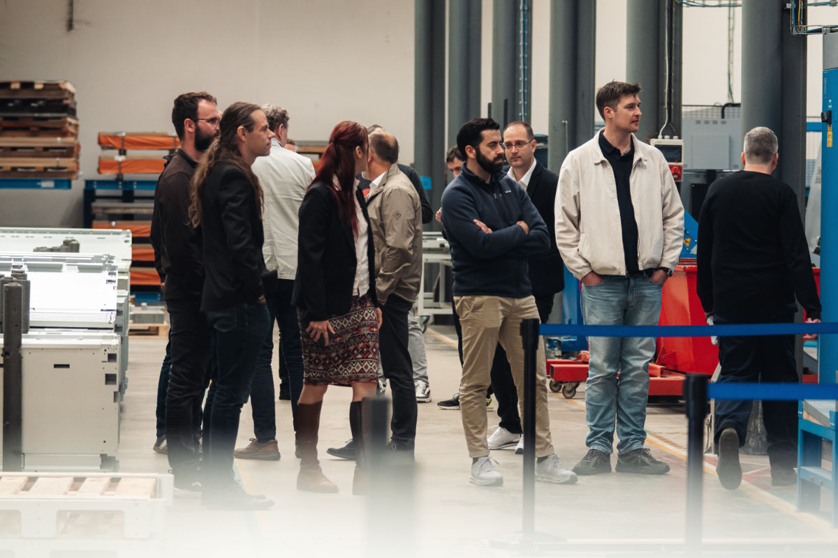 Representatives of GLS Group touring the ALFA 3 parcel locker manufacturing facility in Luže.