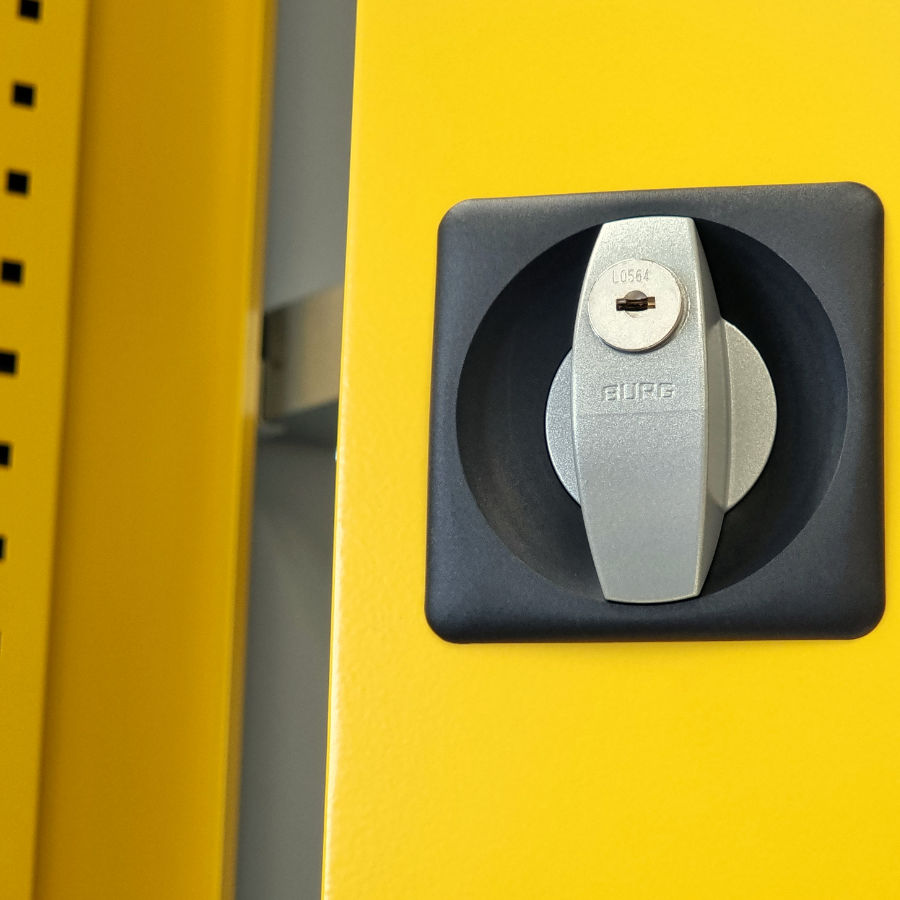 Turn closure with a cylinder lock and a cam for chemical storage cabinets