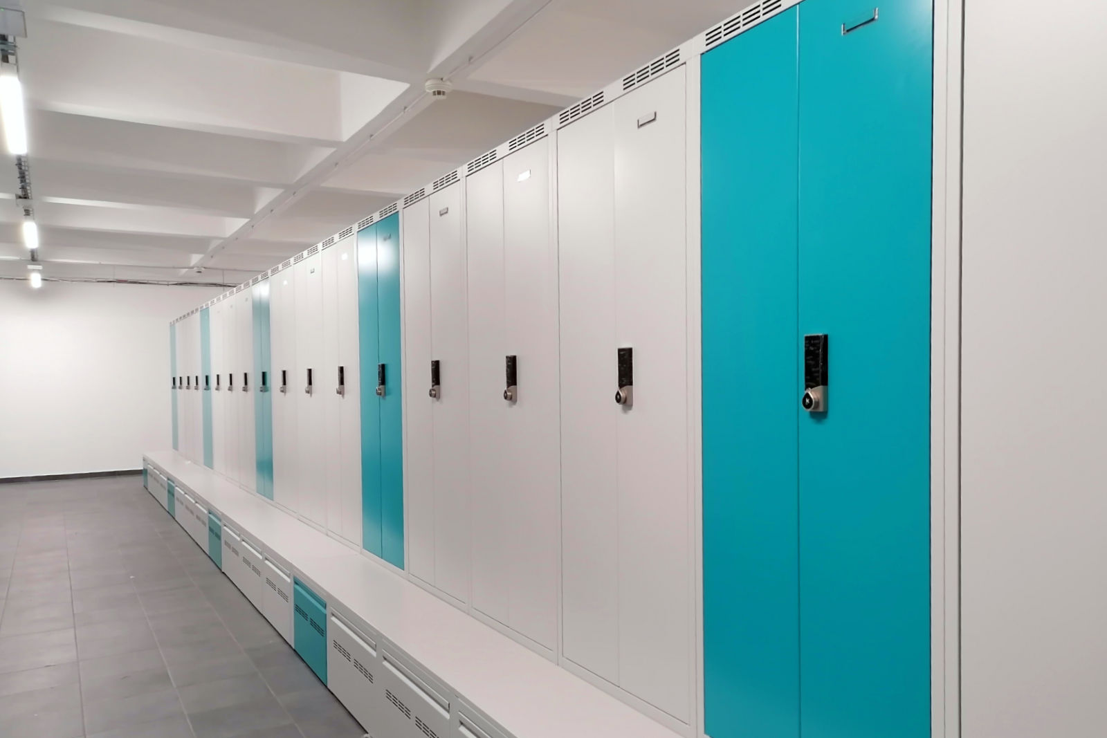 We supply functional and durable locker rooms.