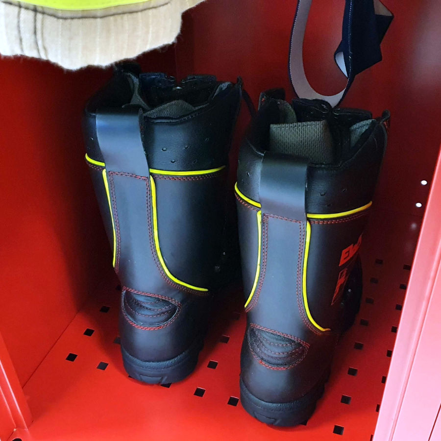 Space for storing intervention shoes