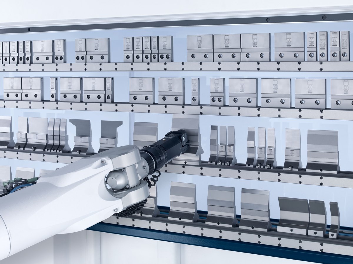 ToolMaster automatic tool changer for sheet metal processing.
