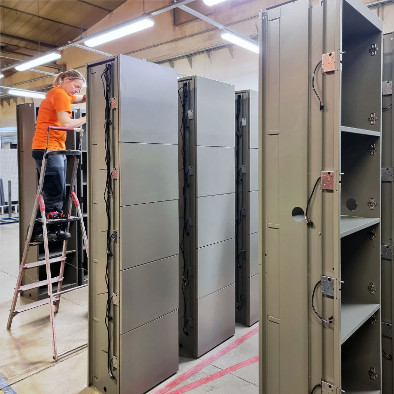 production of cabinet units with electronically lockable boxes