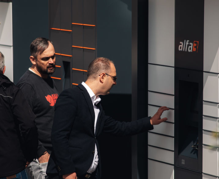 GLS Visited the ALFA3 Parcel Locker Manufacturing Facility