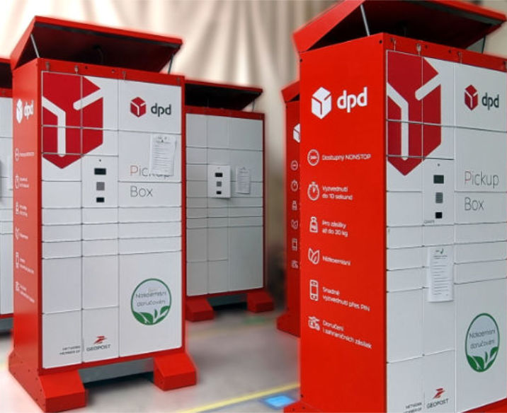 Off-grid parcel delivery stations for DPD