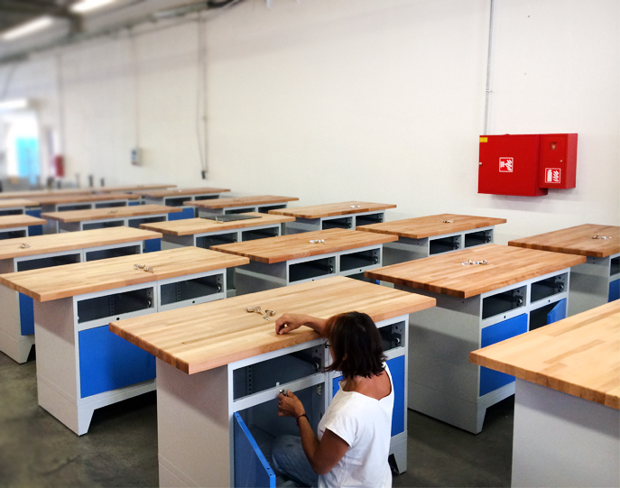 ALPEDE Workbenches